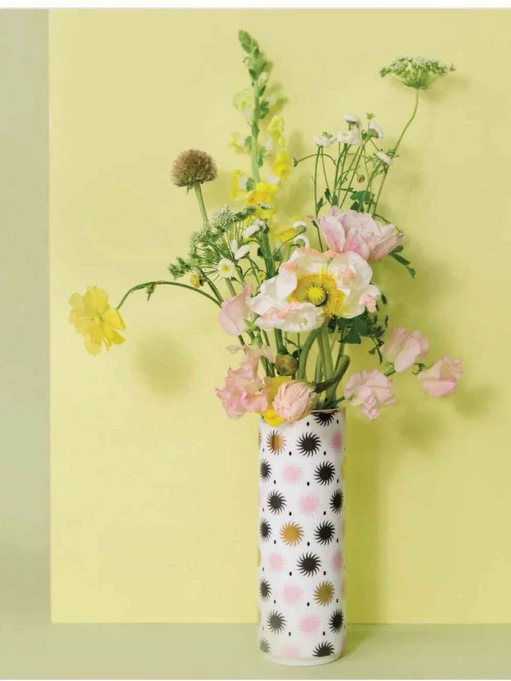 New in box-LA FONDA DEL SOL CERAMIC VASE